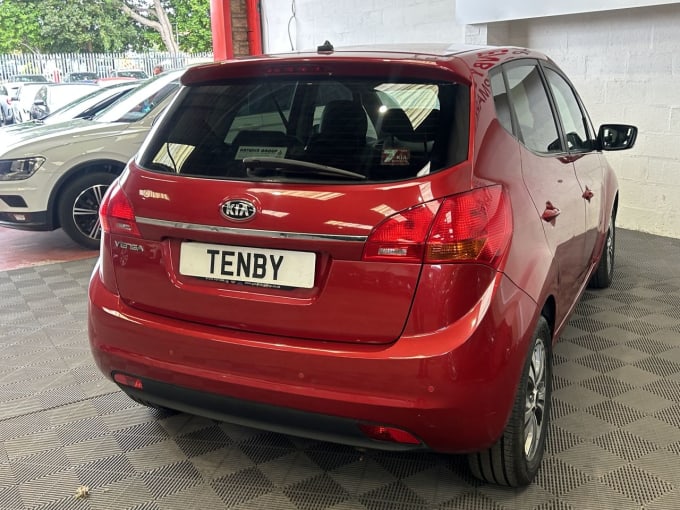 2025 Kia Venga