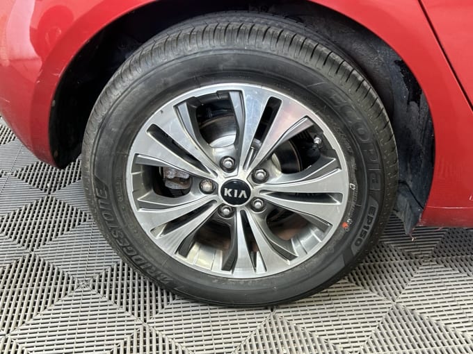 2025 Kia Venga