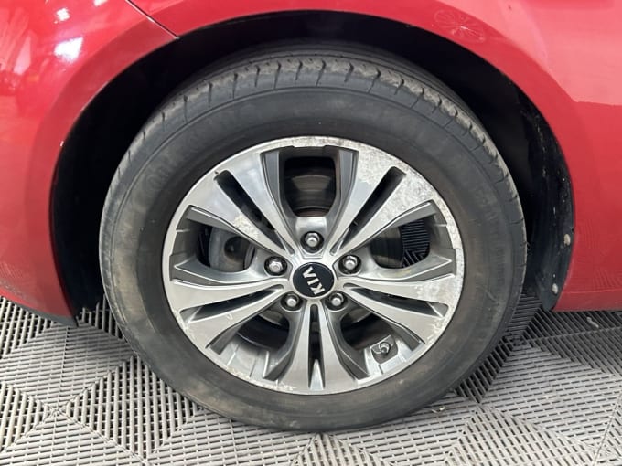 2025 Kia Venga