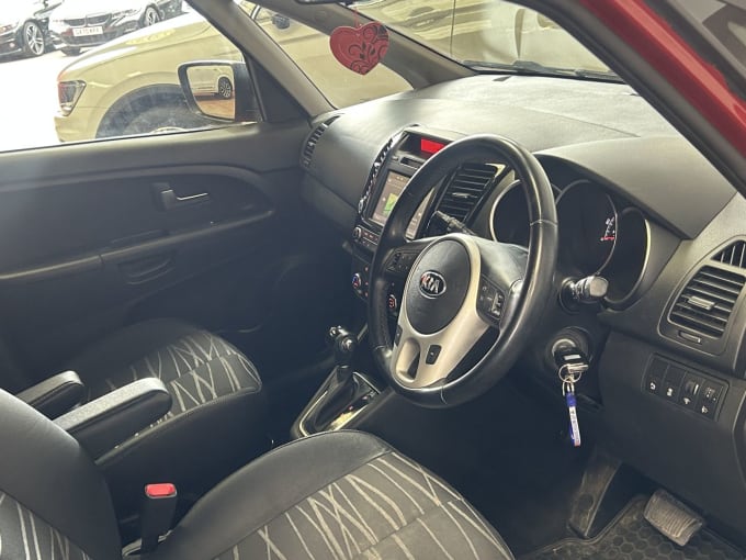 2025 Kia Venga