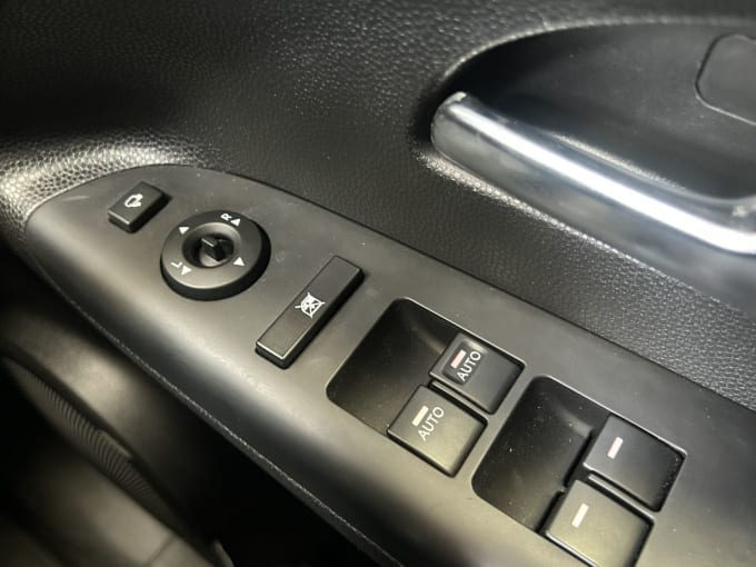 2025 Kia Venga
