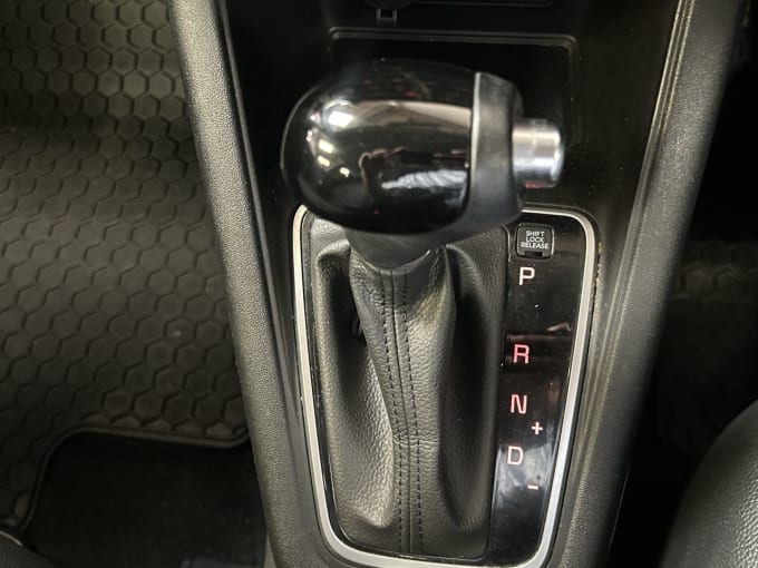 2025 Kia Venga
