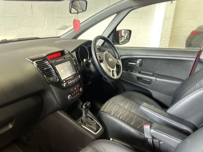 2025 Kia Venga