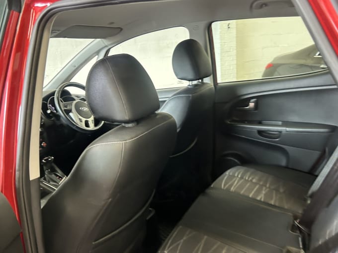 2025 Kia Venga