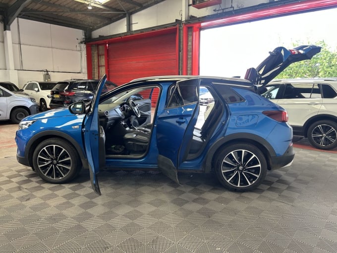 2025 Vauxhall Grandland X