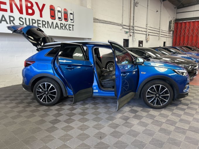 2025 Vauxhall Grandland X