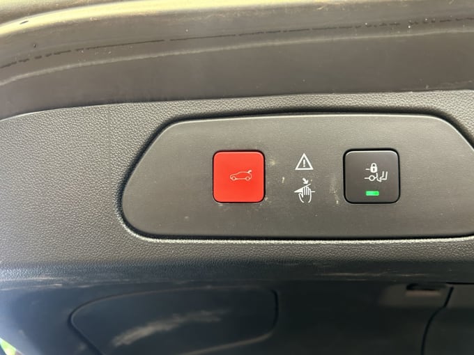 2025 Vauxhall Grandland X