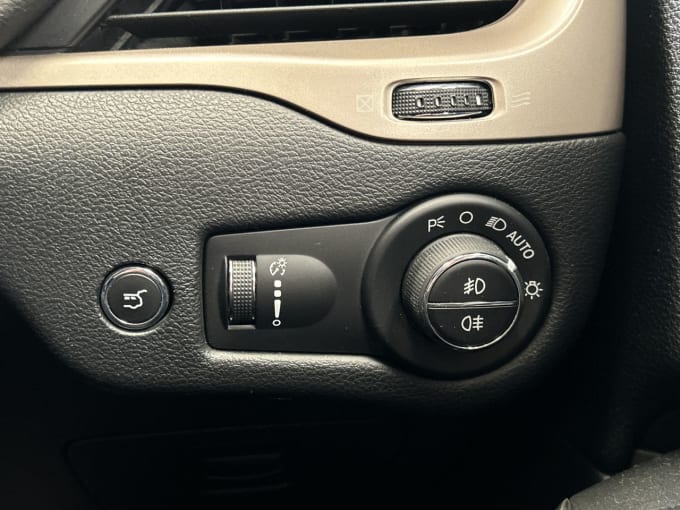 2025 Jeep Cherokee