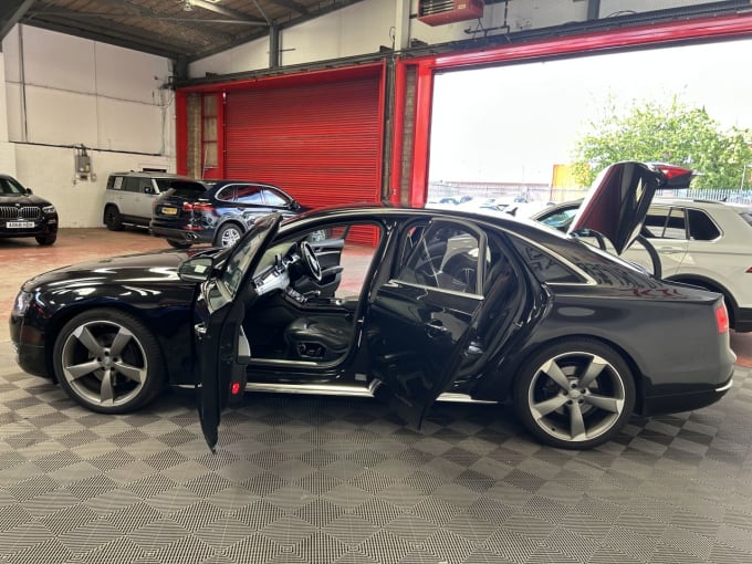 2025 Audi A8