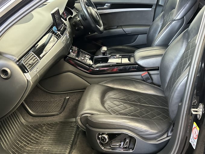 2025 Audi A8