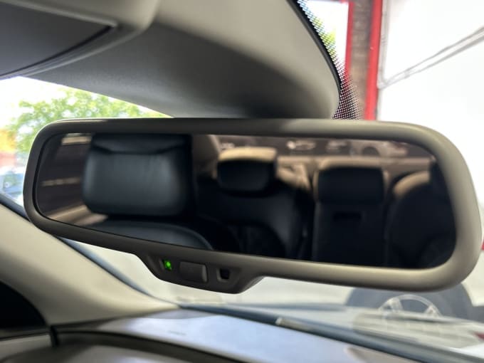2025 Audi A8