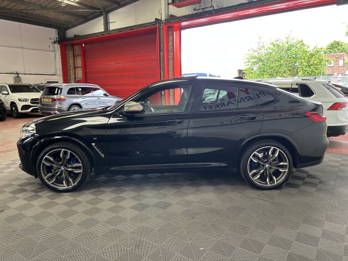 2025 BMW X4