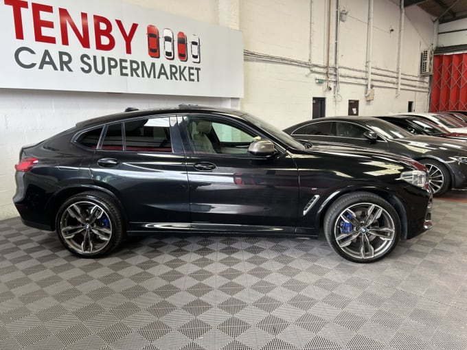 2025 BMW X4