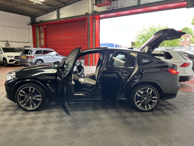 2025 BMW X4