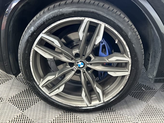 2025 BMW X4