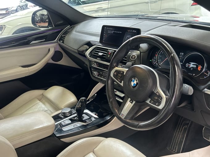 2025 BMW X4