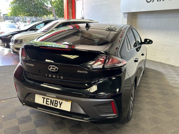 2025 Hyundai Ioniq