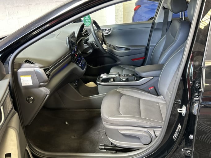 2025 Hyundai Ioniq