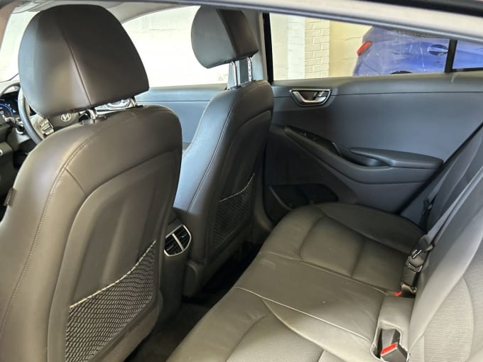 2025 Hyundai Ioniq