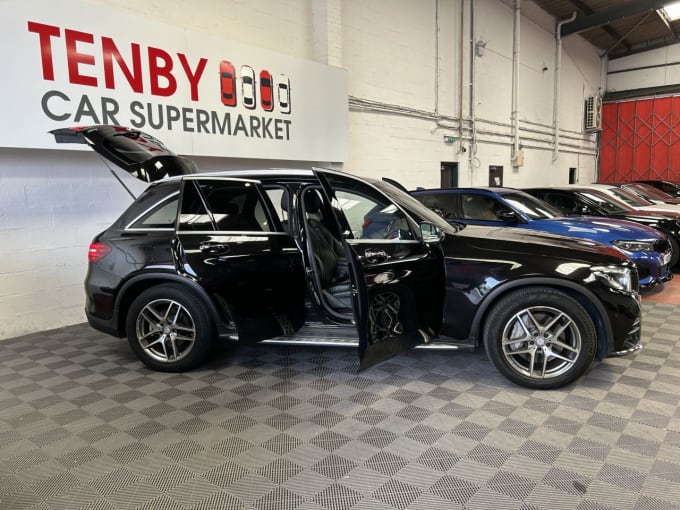 2025 Mercedes-benz Glc