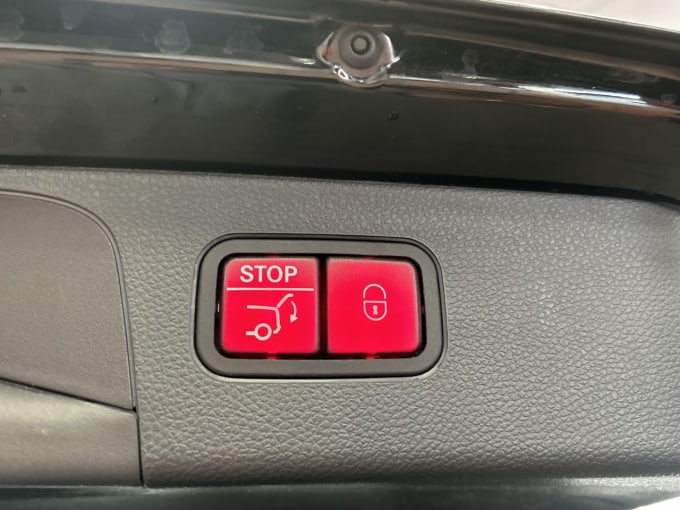 2025 Mercedes-benz Glc