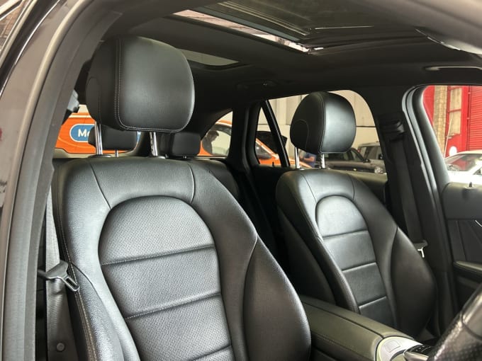 2025 Mercedes-benz Glc