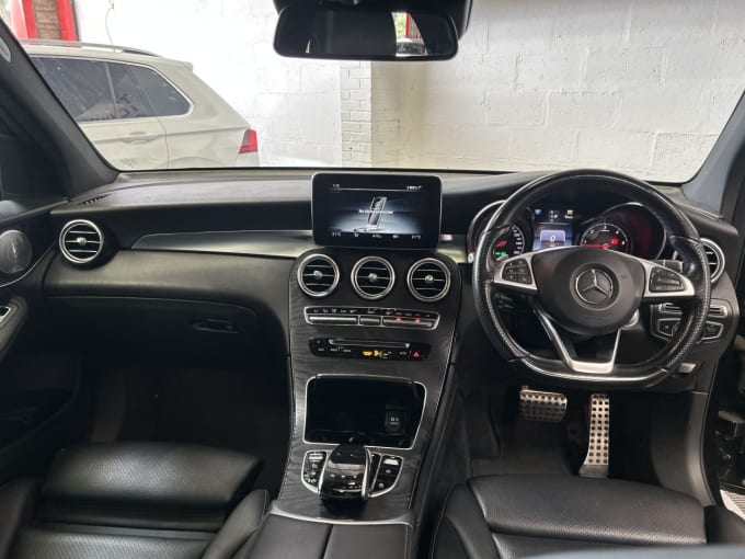 2025 Mercedes-benz Glc