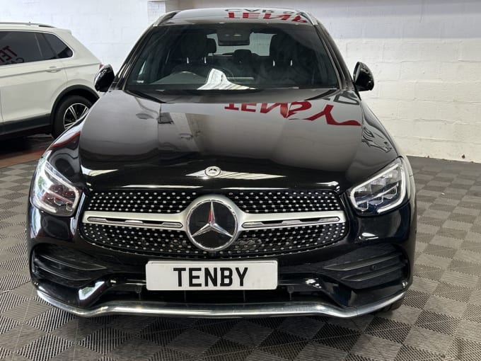 2025 Mercedes-benz Glc