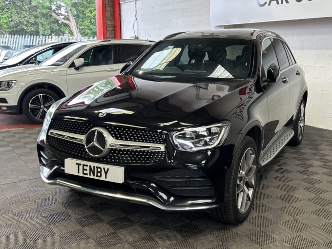 2025 Mercedes-benz Glc