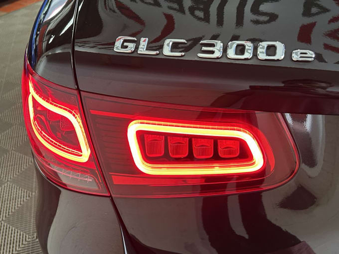 2025 Mercedes-benz Glc