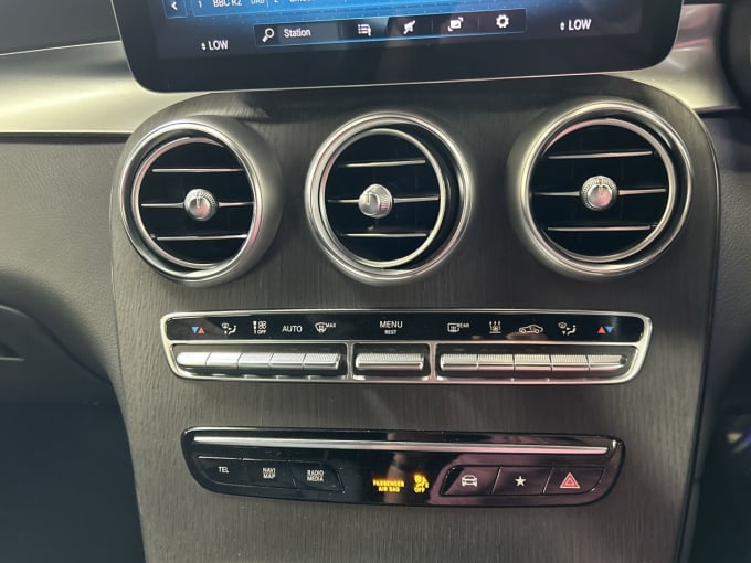 2025 Mercedes-benz Glc