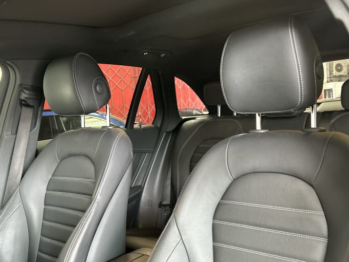 2025 Mercedes-benz Glc