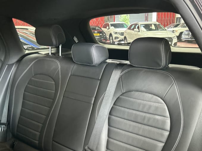 2025 Mercedes-benz Glc