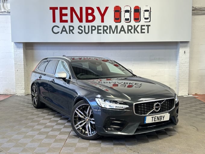 2025 Volvo V90