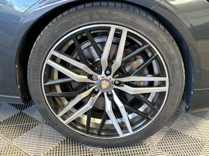 2025 Volvo V90
