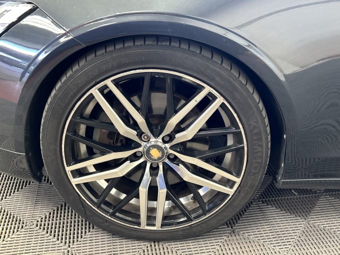 2025 Volvo V90