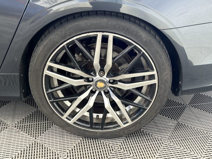 2025 Volvo V90