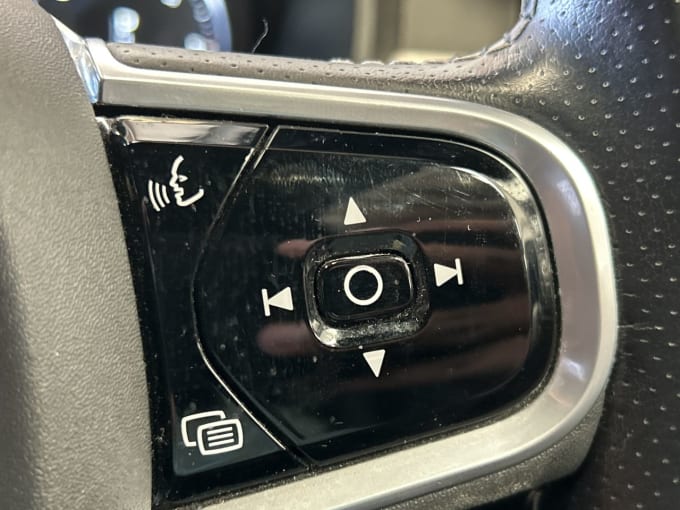 2025 Volvo V90