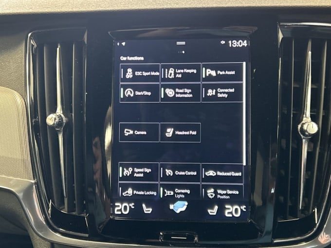 2025 Volvo V90