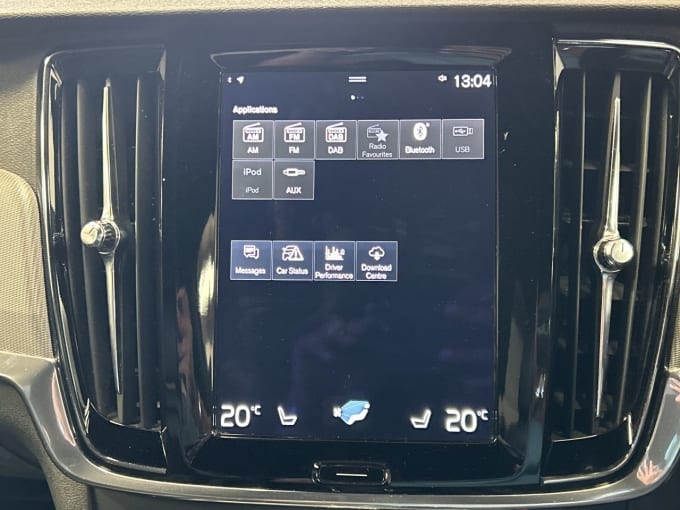 2025 Volvo V90