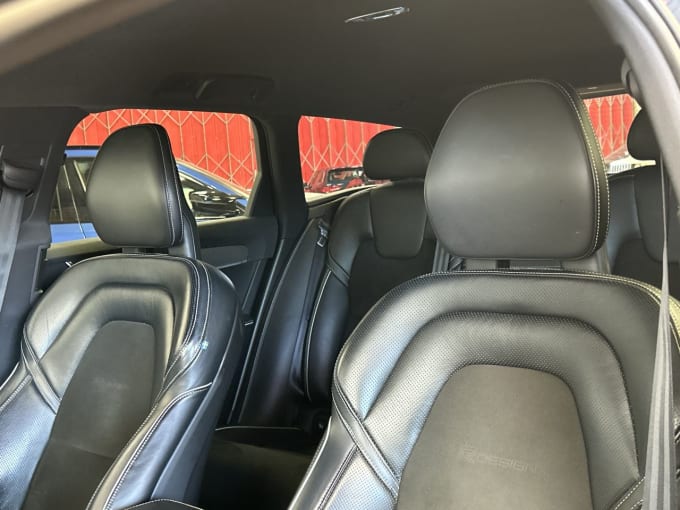 2025 Volvo V90