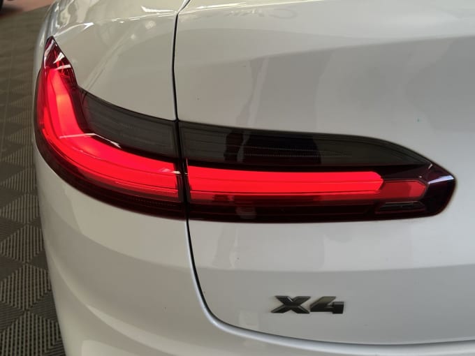 2025 BMW X4