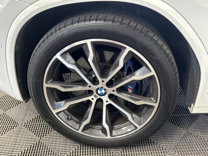 2025 BMW X4