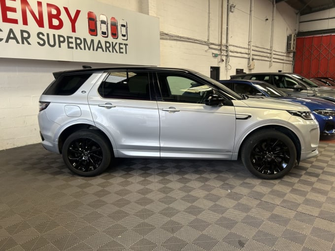 2025 Land Rover Discovery Sport
