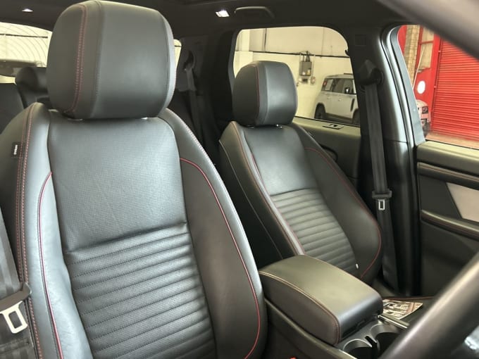 2025 Land Rover Discovery Sport