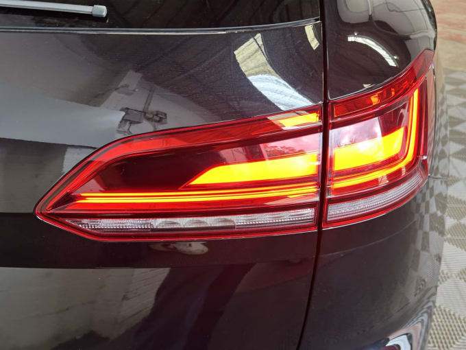 2025 Volkswagen Touareg