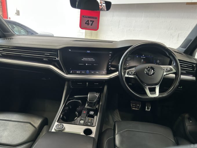 2025 Volkswagen Touareg
