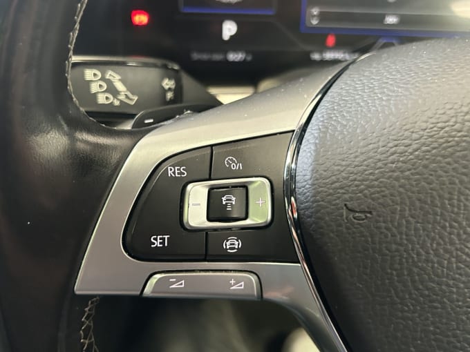 2025 Volkswagen Touareg
