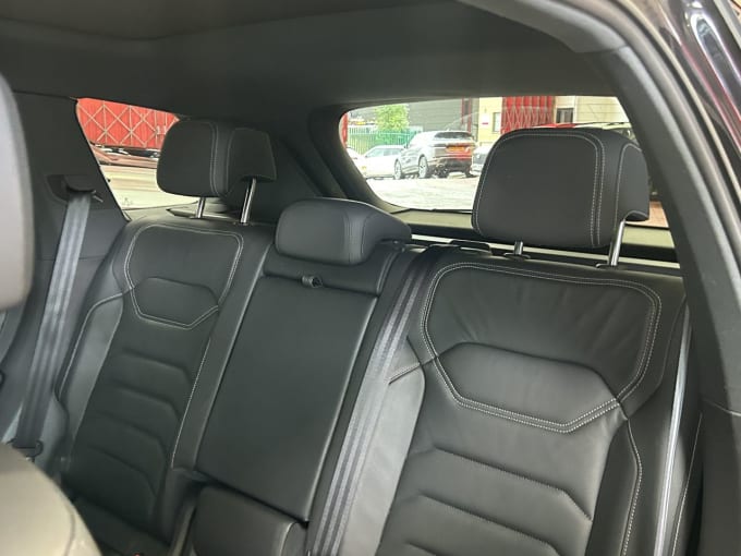 2025 Volkswagen Touareg