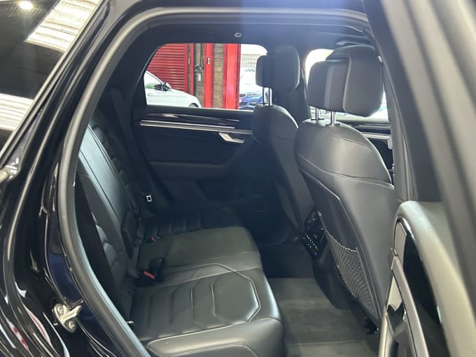 2025 Volkswagen Touareg